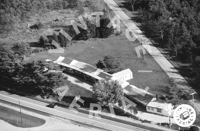 Blue Star Motel (Saugatuck Lodges) - 1984